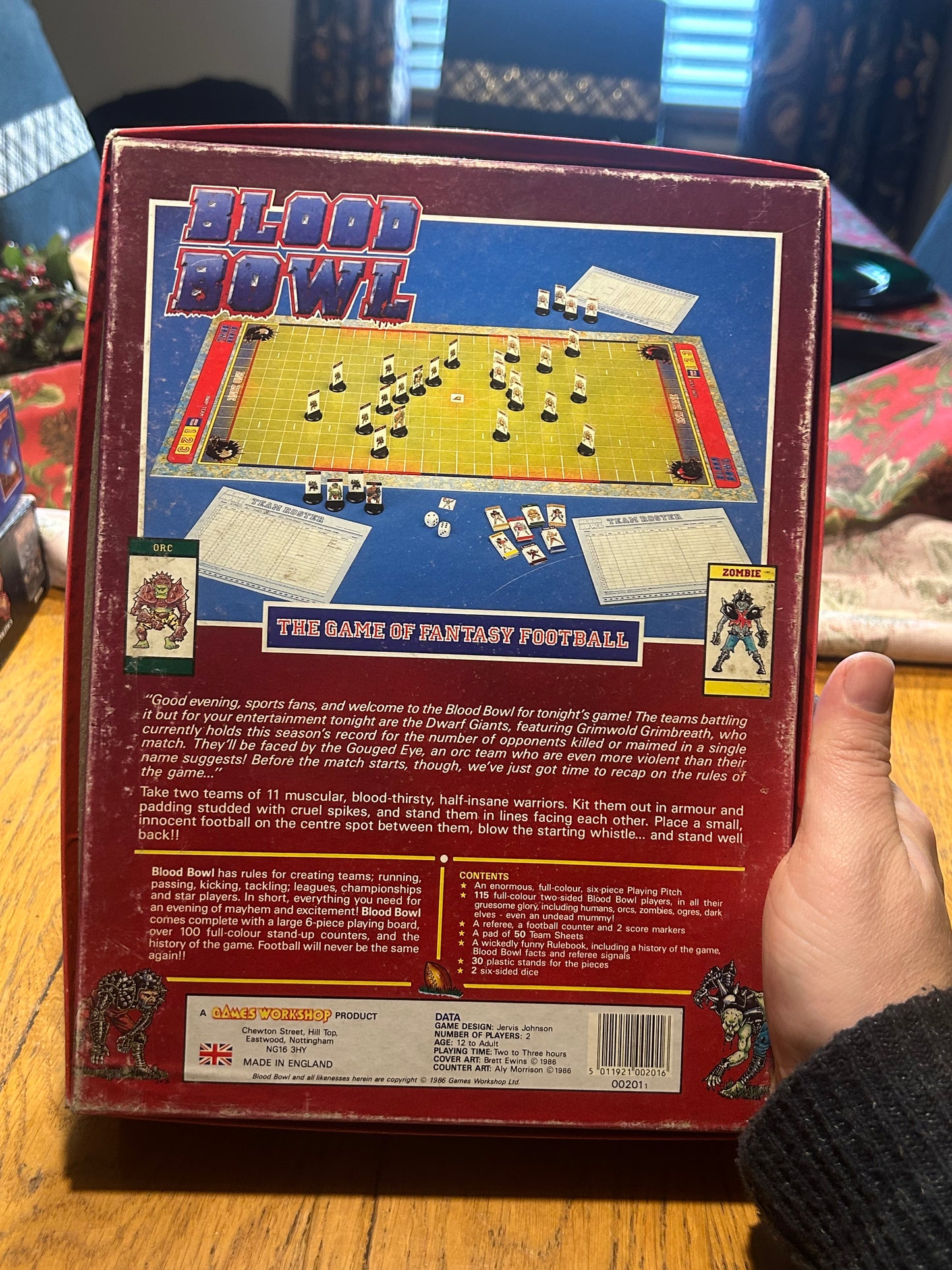 Blood Bowl 1st Edition Board Game (1986) (missing two dwarf players ) includes copy of rules for skaven