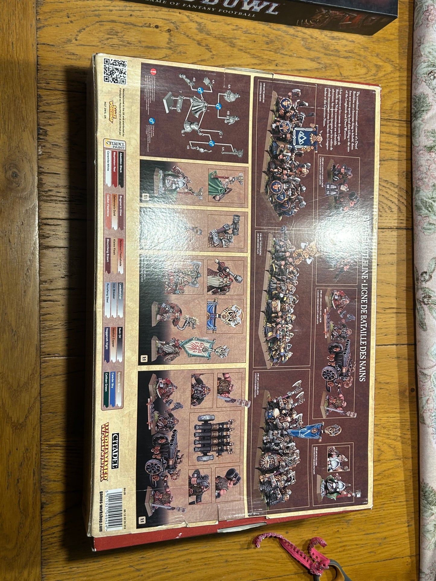 Warhammer fantasy dwarf battle line box with spare bits (no complete models, just lots of spare weapons, shields, bits that weren’t used when constructing the army)