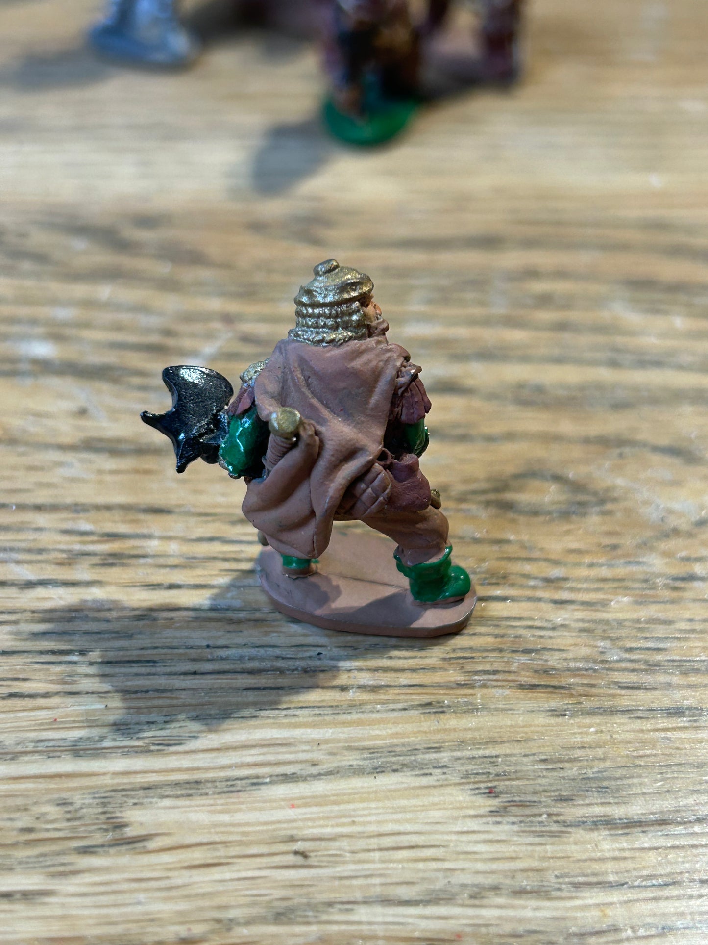 Citadel Chronicle Miniatures Nick Lund CF7
Fighter With Two Handed Axe