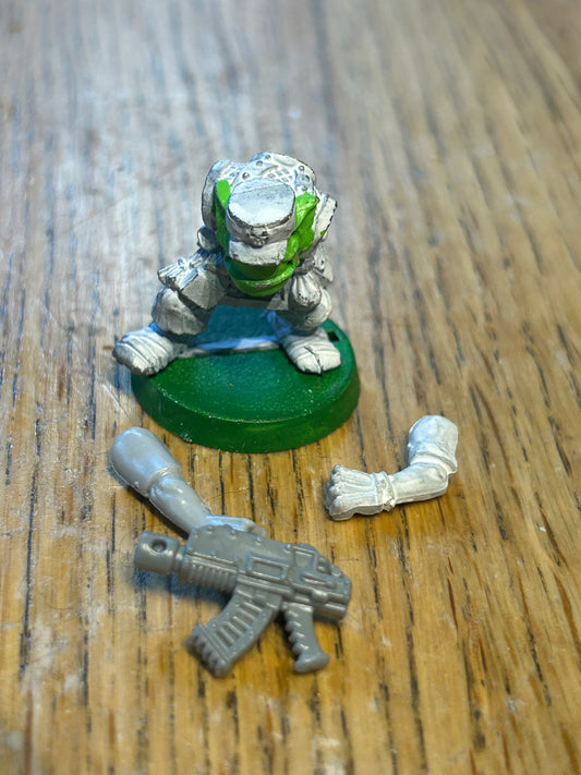 Warhammer 40k Ork Boy Boyz Blood Axe or death skull With Kepi  Metal 1988