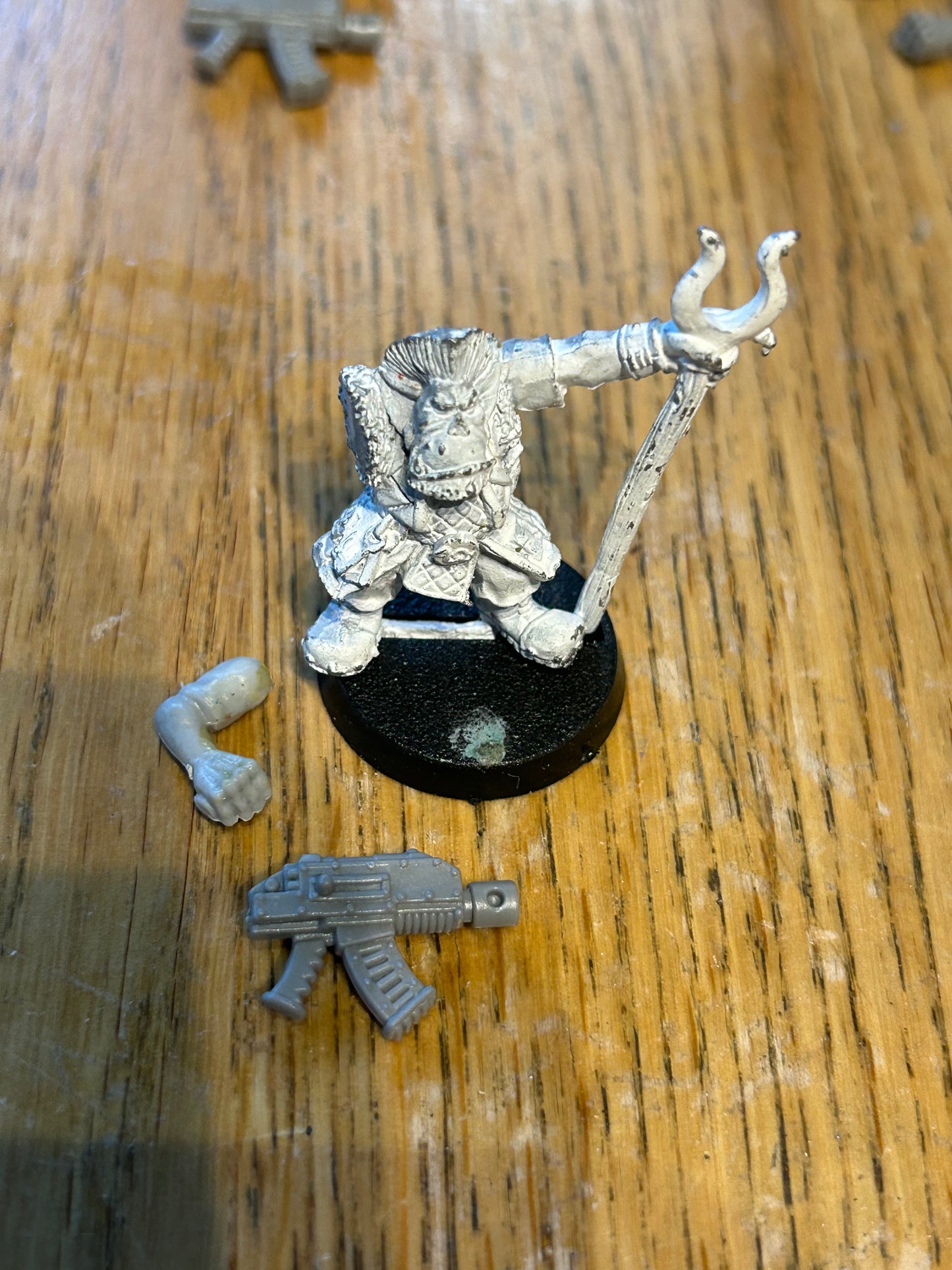 Warhammer 40k ORKS Snakebite Runtherder w/ Snotling Catcher (I have a back banner for him as well)