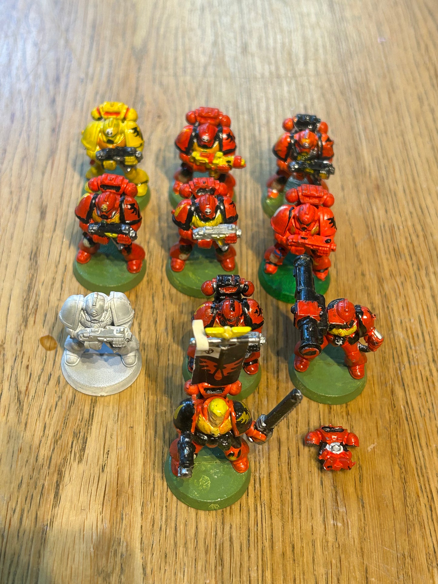 Warhammer 40k space marine plastic tactical squad (missing one backpack)