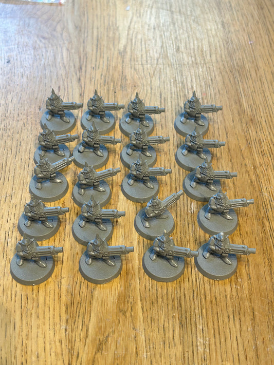 Warhammer 40k second edition plastic monopose Gretchin x20 (1 is missing his helmet spike)