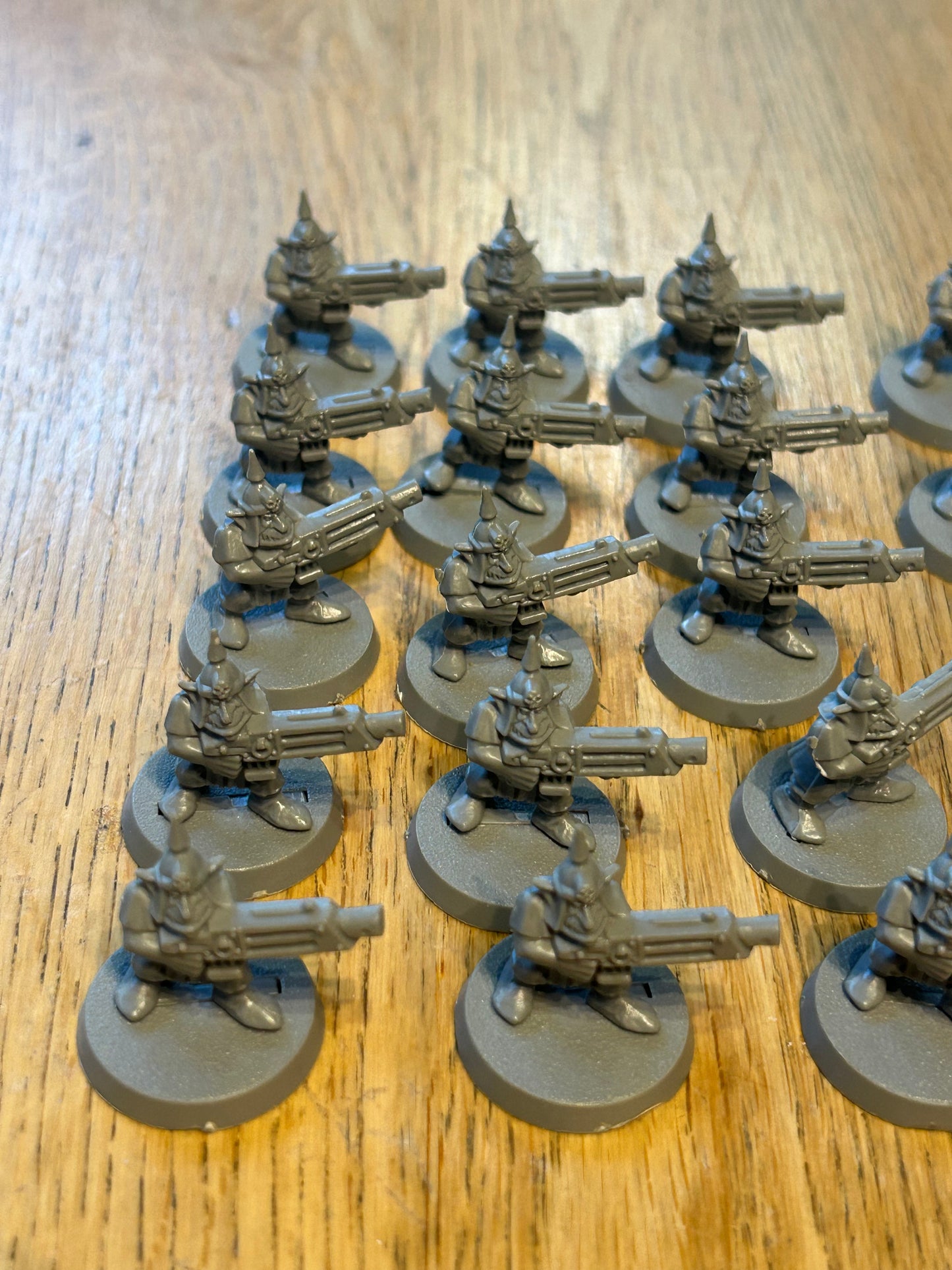 Warhammer 40k second edition plastic monopose Gretchin x20 (1 is missing his helmet spike)