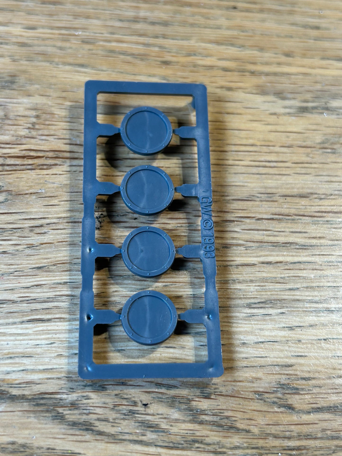 Warhammer Shield x4 Round Shields BNOS Sprue Games Workshop 1993