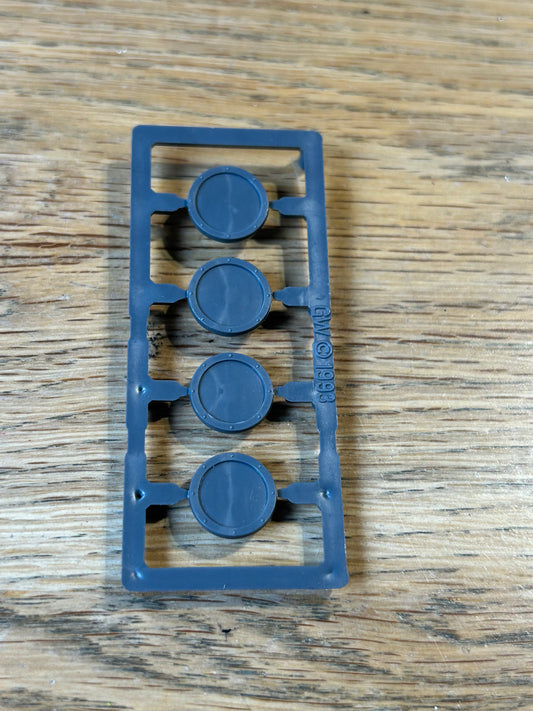 Warhammer Shield x4 Round Shields BNOS Sprue Games Workshop 1993