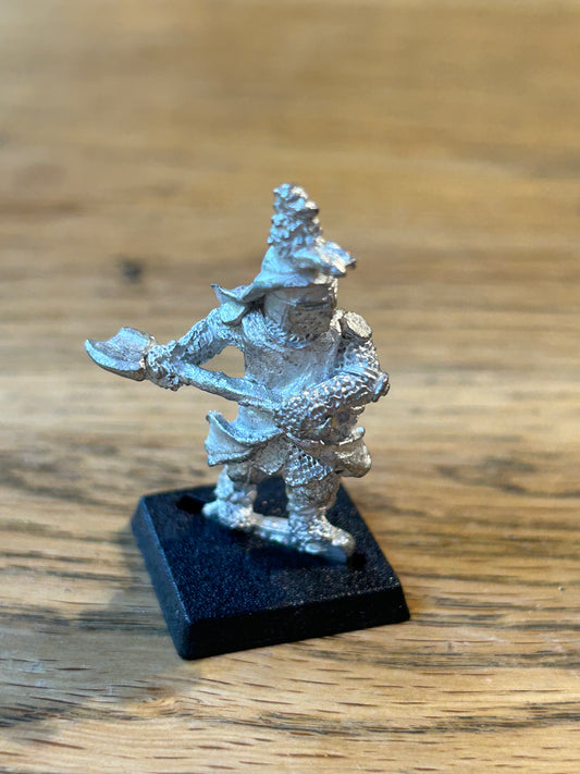 WARHAMMER CITADEL 80s F4 FEUDAL SIR CLIVE AXE KNIGHT EMPIRE BRETONNIAN FIGHTER (2 available)