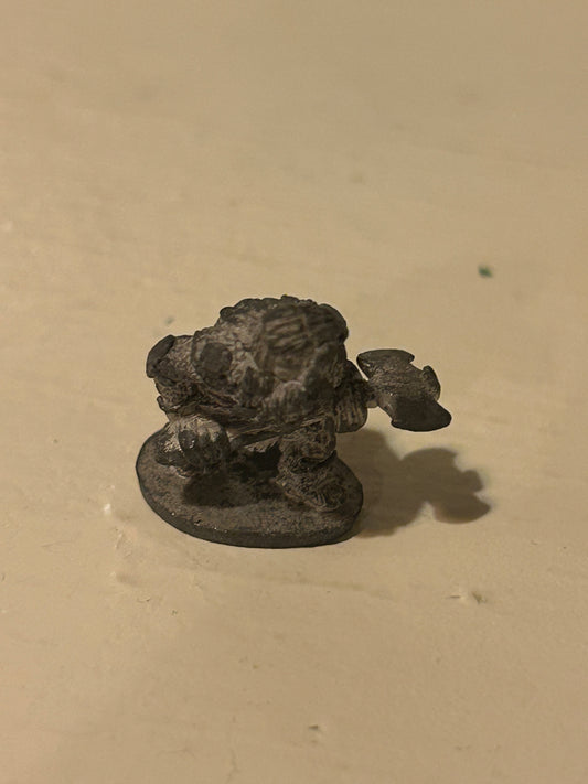 Chronicle miniatures CT7 (v1)
Evil Dwarf with Two-Handed Axe