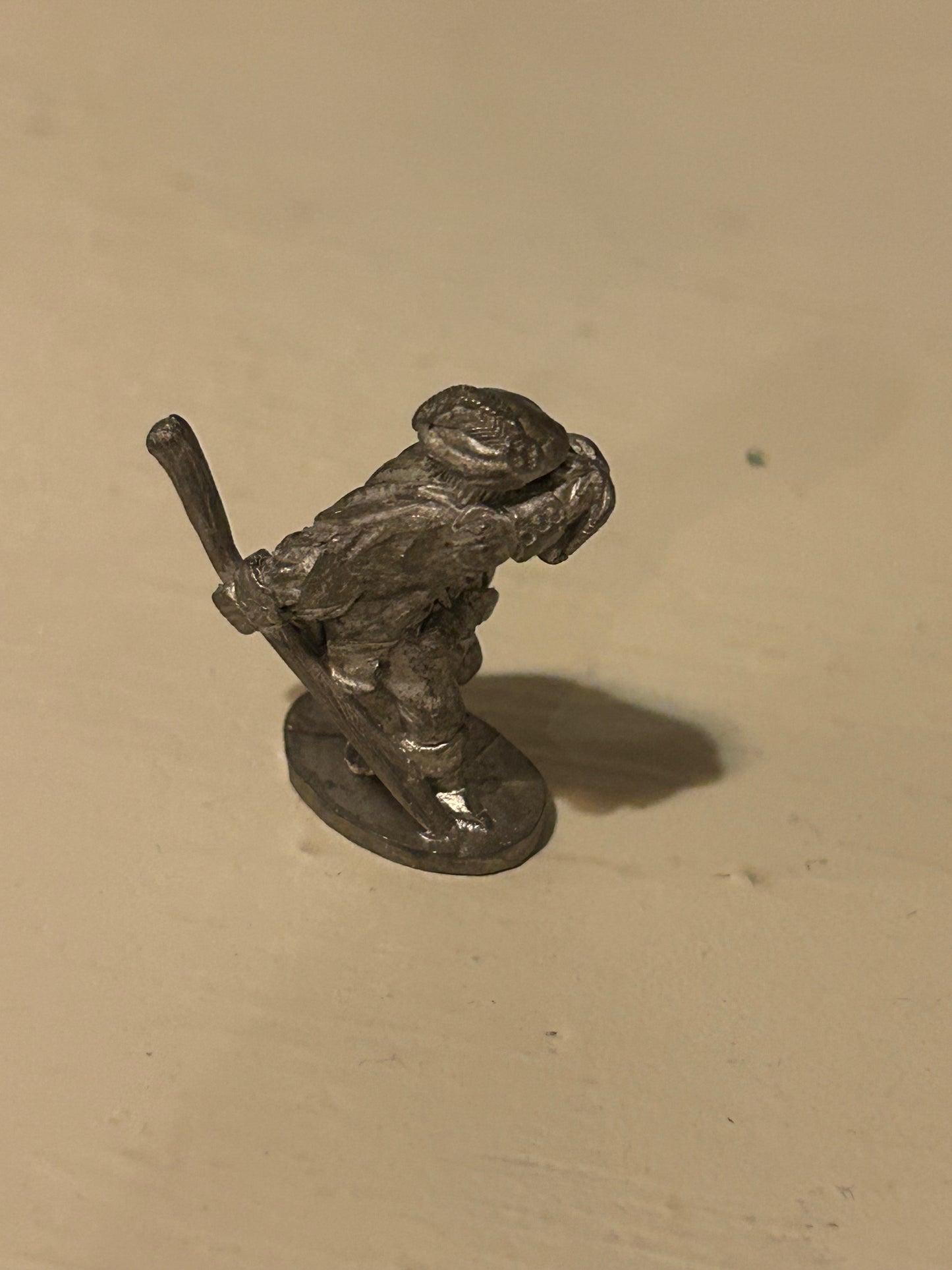 Chronicle Miniatures Adventurers CF4 Illusionist w/ Wand Pre-Slotta