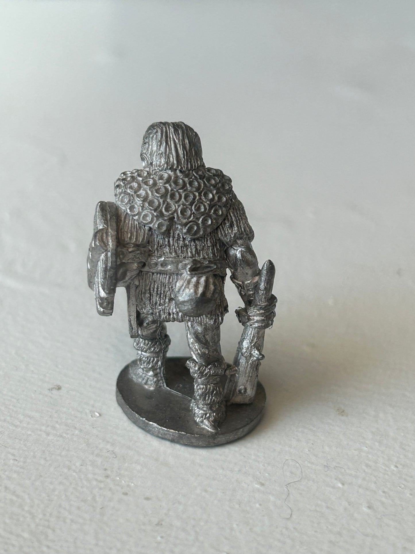 Chronicle miniatures CM2A
Semi-Armoured Ogre w. Shield