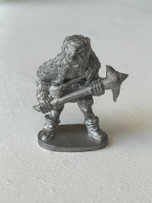 Chronicle miniatures CM3A (v3)
Bugbear w. 2-handed Weapon - Mace