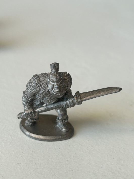 Citadel - Chronicle -  Pre Slotta - Warhammer fantasy - CM09 - Hobgoblin with pole arm