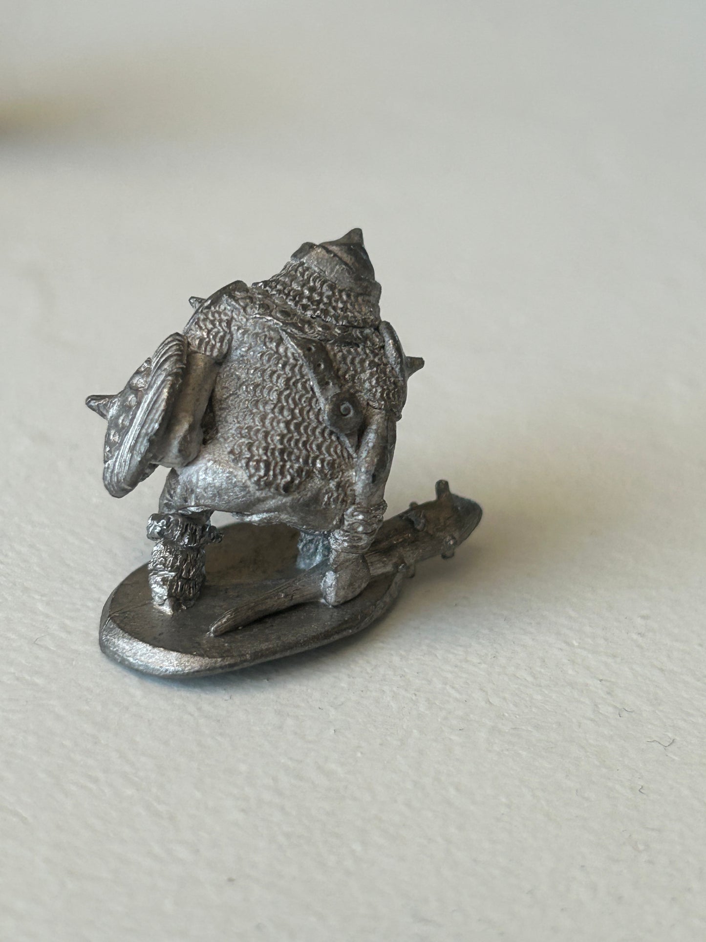 Citadel - Chronicle -  Pre Slotta - Warhammer fantasy - CM09 - Hobgoblin with club and shield