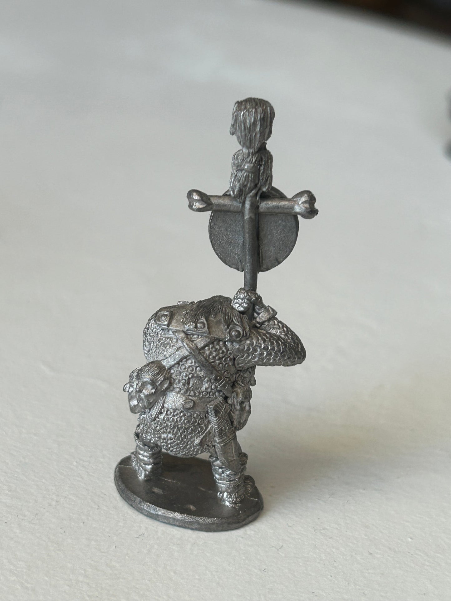 Citadel - Chronicle -  Pre Slotta - Warhammer fantasy - CM09 - Hobgoblin standard bearer