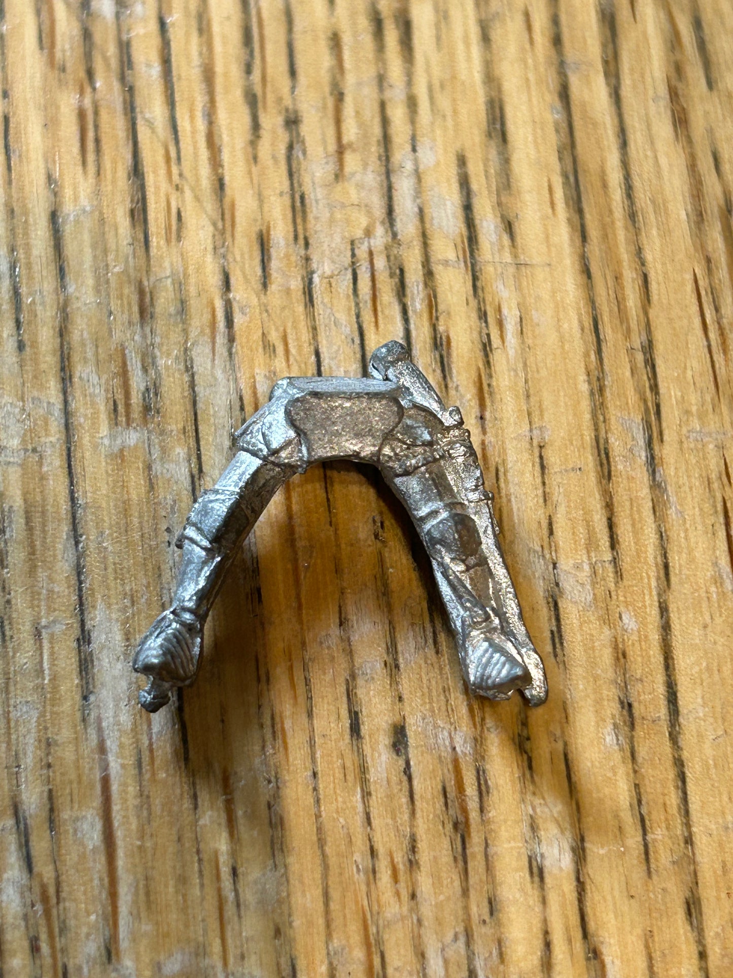 Warhammer Fantasy Battle Bretonnian Knight Errants Legs Spare Part Metal (6 available)