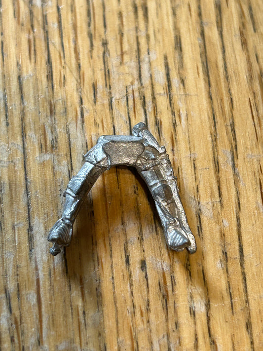 Warhammer Fantasy Battle Bretonnian Knight Errants Legs Spare Part Metal (6 available)