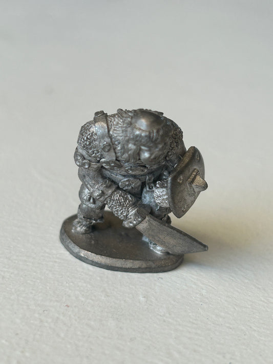 Citadel - Chronicle -  Pre Slotta - Warhammer fantasy - CM09 - Hobgoblin with sword and shield N12