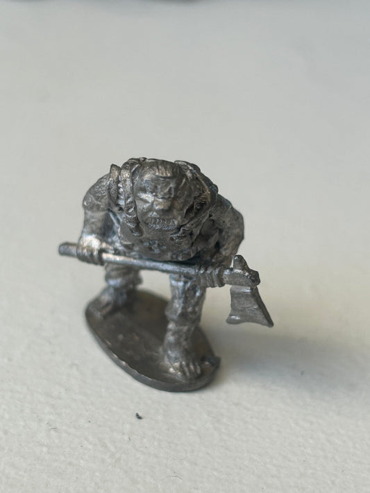 Chronicle miniatures CM3A (v4)
Bugbear w. 2-handed Weapon - Axe