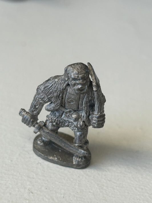 Warhammer fantasy orcs chronicle N11 Orc with two swords 
Nick Lund
(CM21)