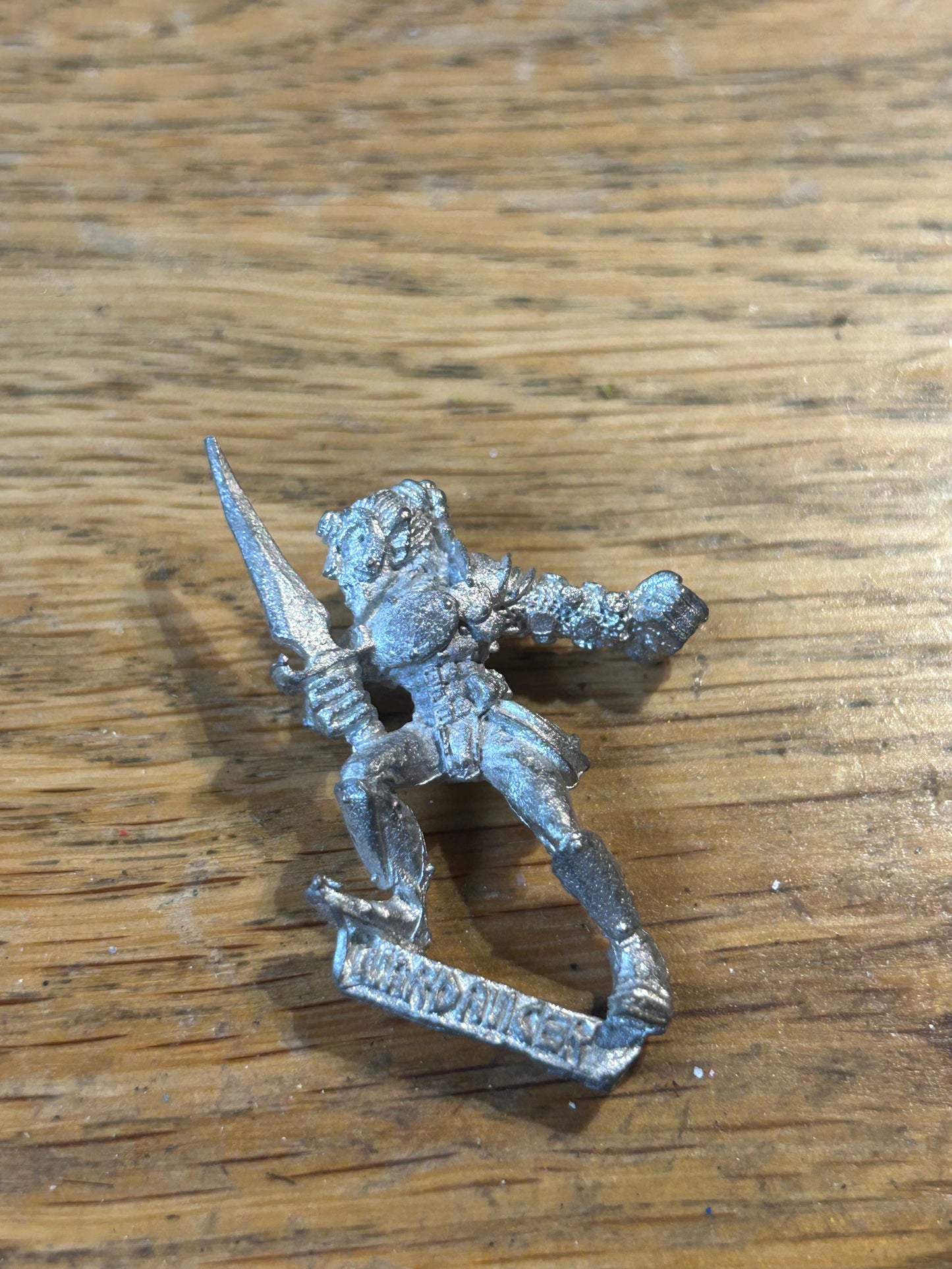 Warhammer Fantasy old world wood elf  wardancer with sword