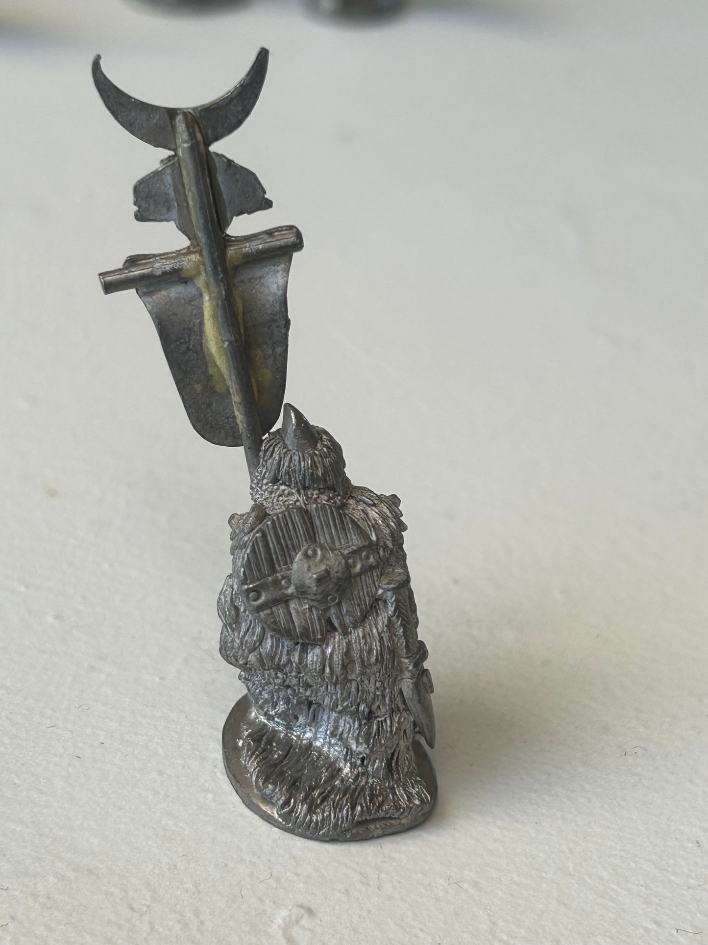 Warhammer fantasy orcs chronicle CM21L
Orc Standard Bearer