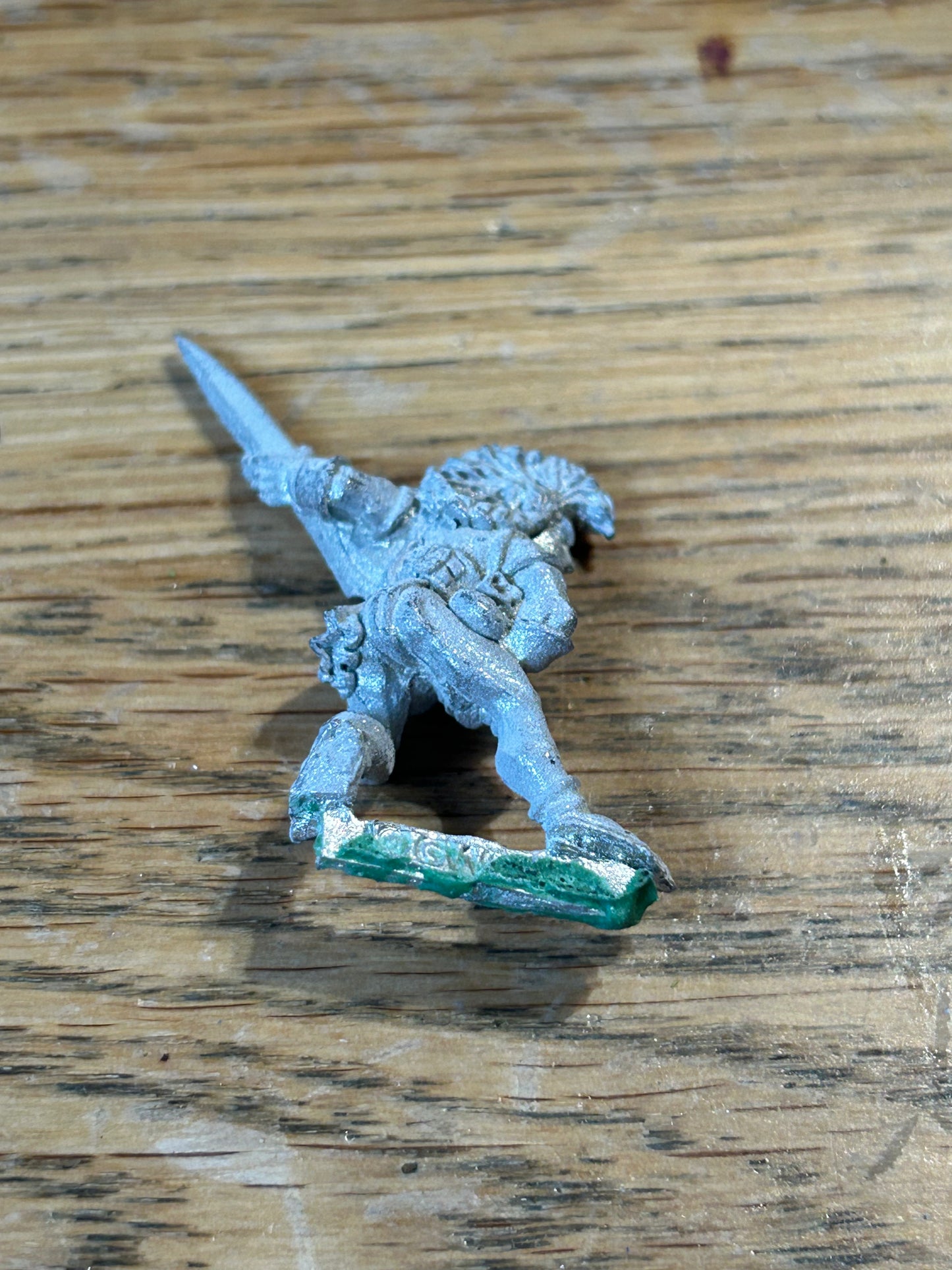 Warhammer Fantasy old world wood elf  wardancer with double handed sword