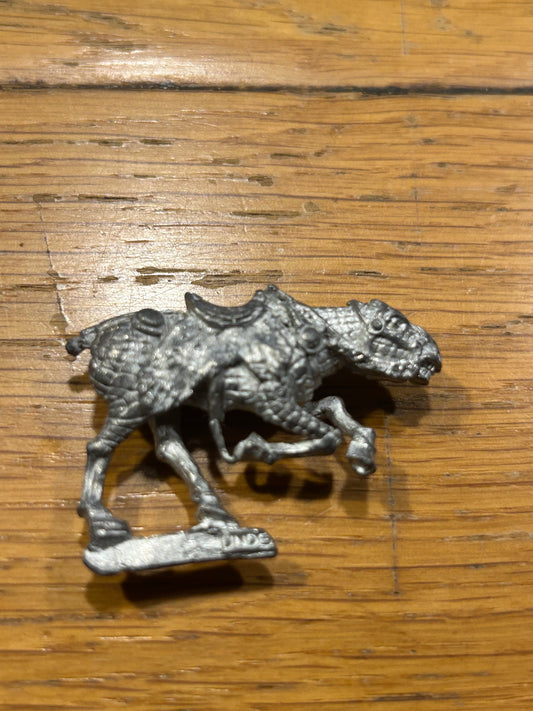 Warhammer fantasy c21 undead cavalry mount lizardskin (tail is missing part of it and needs its legs moved around a bit)