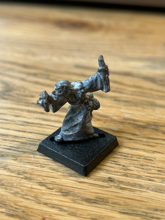 Citadel Miniatures Sorceress Witch C02 (85-12) Wizards 1985 Games Workshop GW (broken staff)