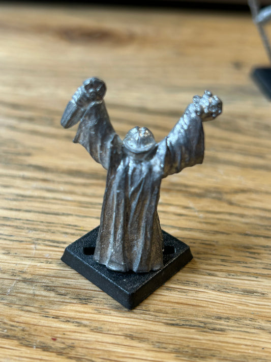 Warhammer Citadel C02 Wizard Si.Copath - Metal (dagger tip has either worn down or he was badly cast)