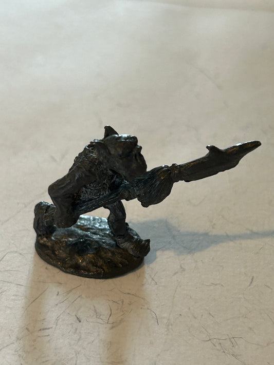 Citadel - Pre Slotta - Warhammer - C16  Orc Warrior -  with polearm 1984