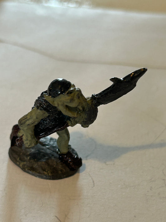 Citadel - Pre Slotta - Warhammer - C16  Orc Warrior -  with polearm 1984