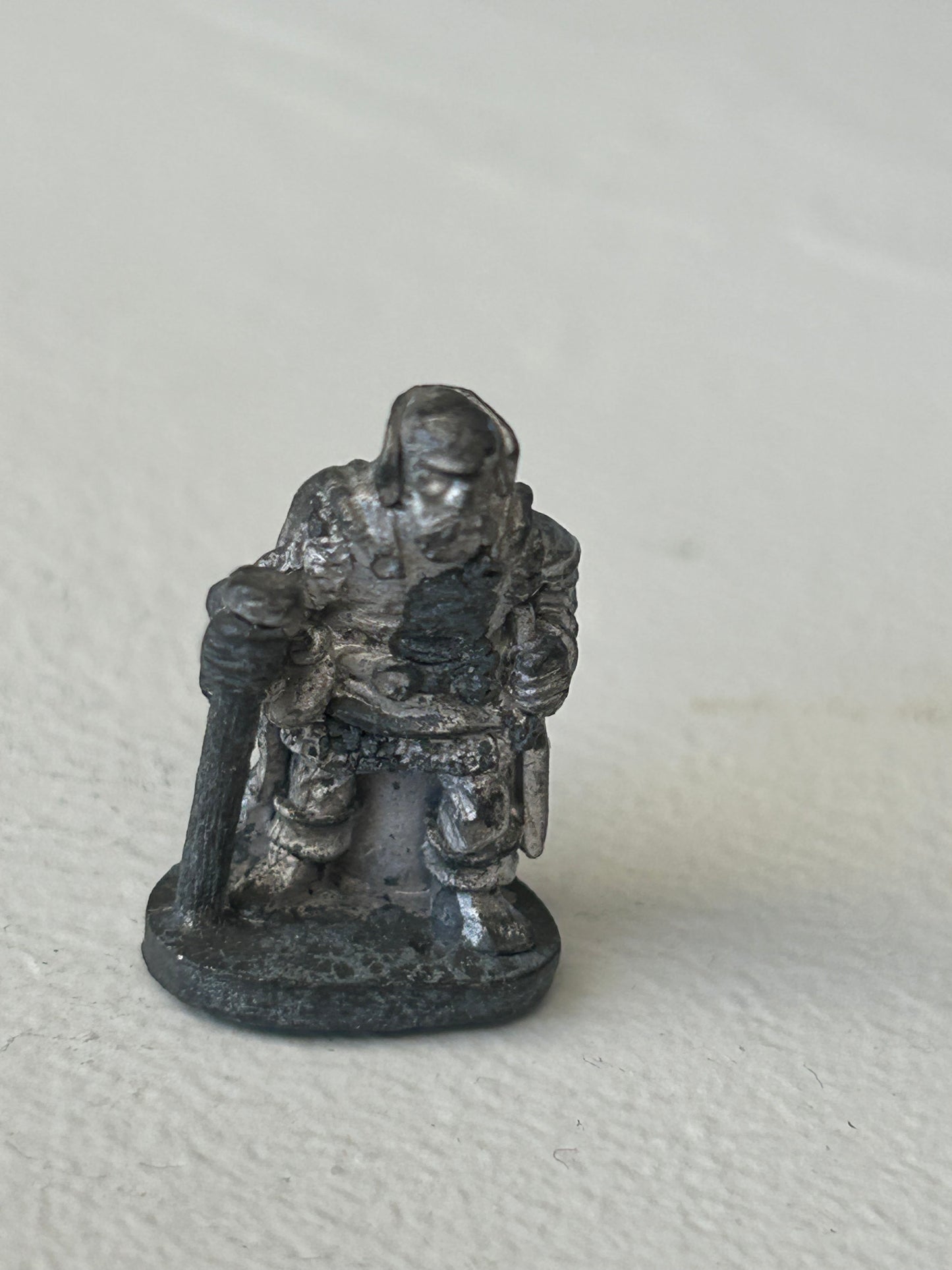 Chronicle miniatures CF26
Gnome Fighter/Illusionist