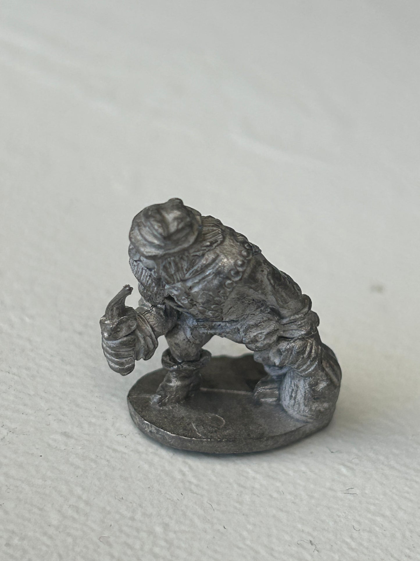 Citadel Chronicle Miniatures Nick Lund CF11 Dwarf Thief Sneaking Fantasy Preslot