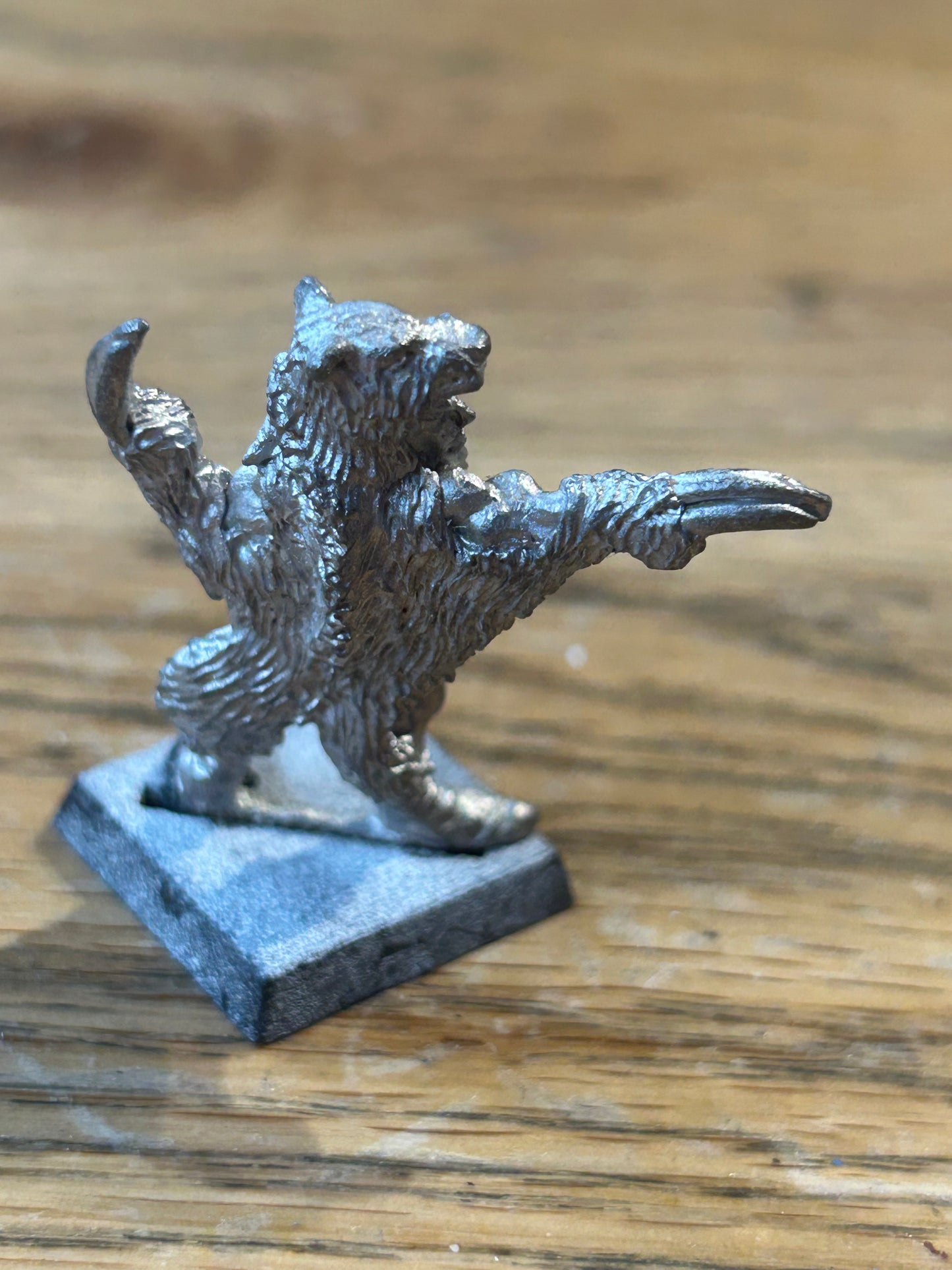 Citadel Miniatures Elven Animal Keeper (ELF5) - Ursus Bear Keeper