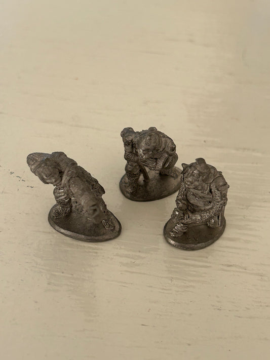 Chronicle miniatures broken weapon orcs/hobgoblins x3