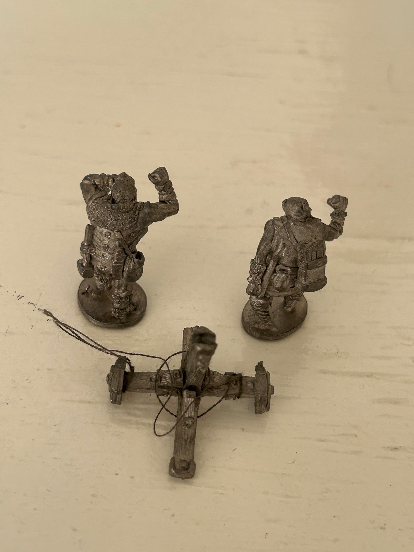 Chronicle miniatures CM21M
Orc Bolt shooter lower half & Orc Crew