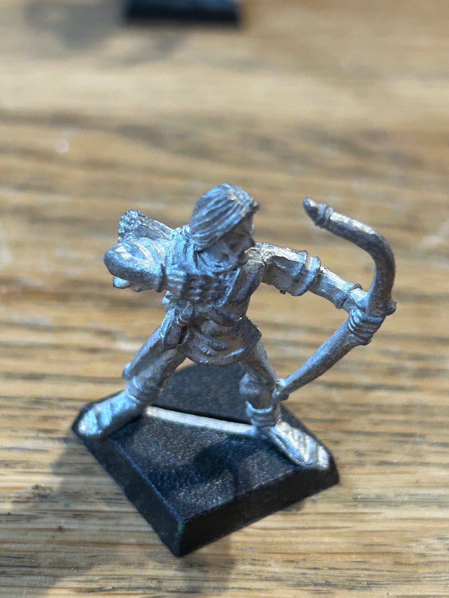 Warhammer Fantasy old world wood elf archer with bow
