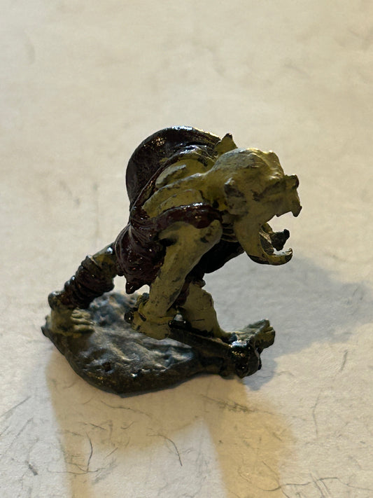Citadel - Pre Slotta - Warhammer - C15 armoured Orc advancing with mace and shield  Fantasy tribes orcs FTO1