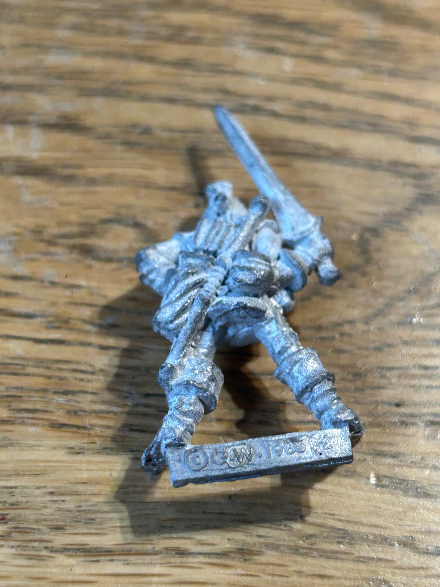 Warhammer Fantasy old world wood elf  with sword
