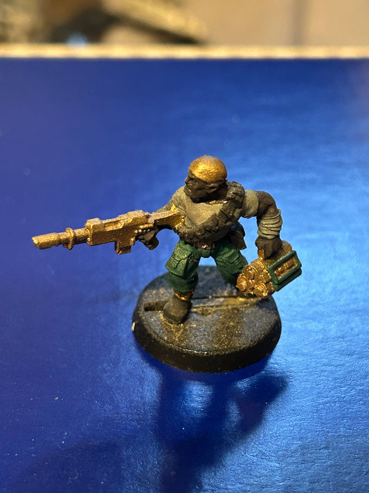 WARHAMMER40K   IMPERIAL GUARD  CATACHAN  TROOPER WITH DEMOLITION CHARGE