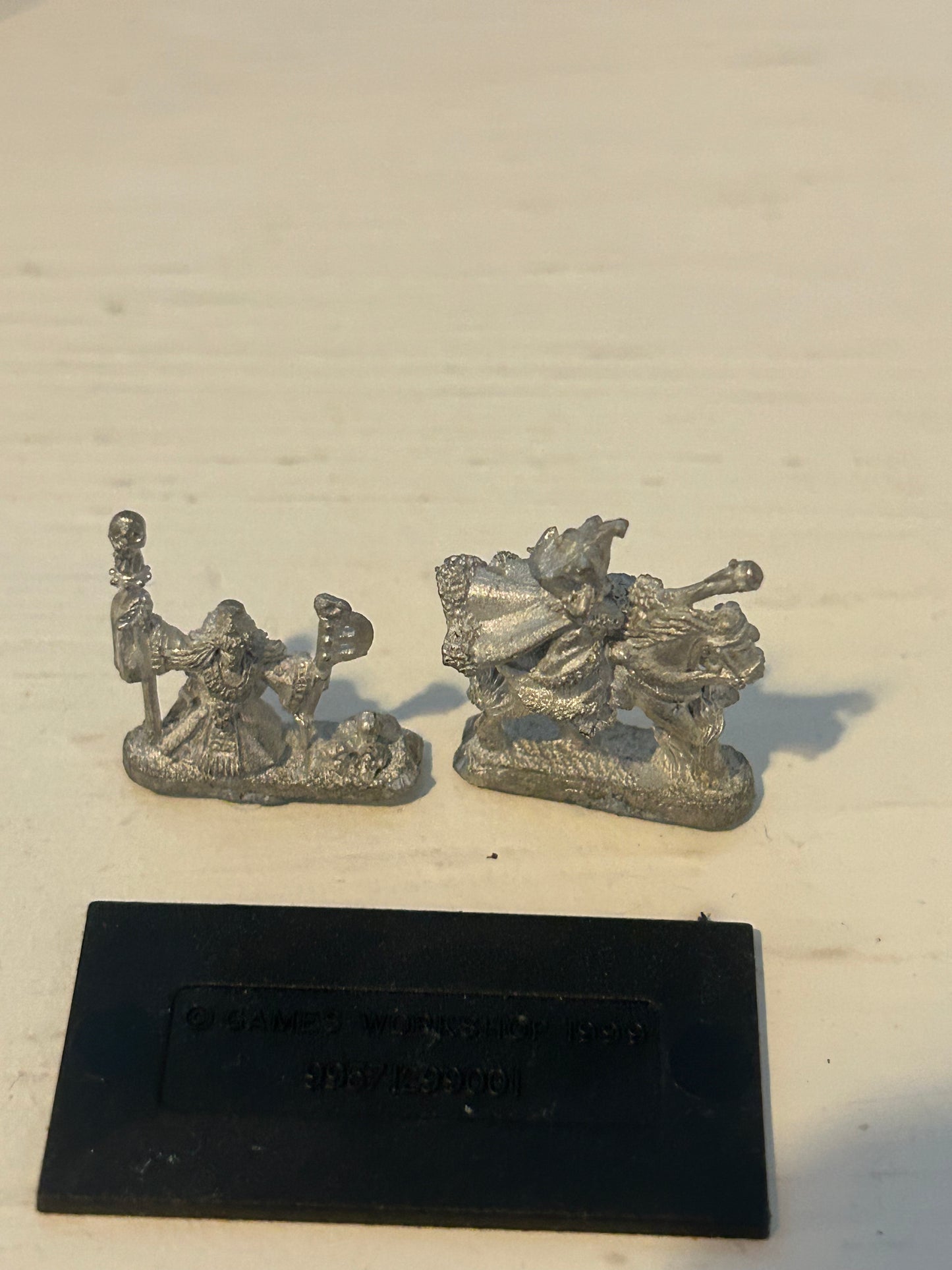 Warmaster 10mm - Kislev - Kislev mage on foot and on horse - Metal OOP