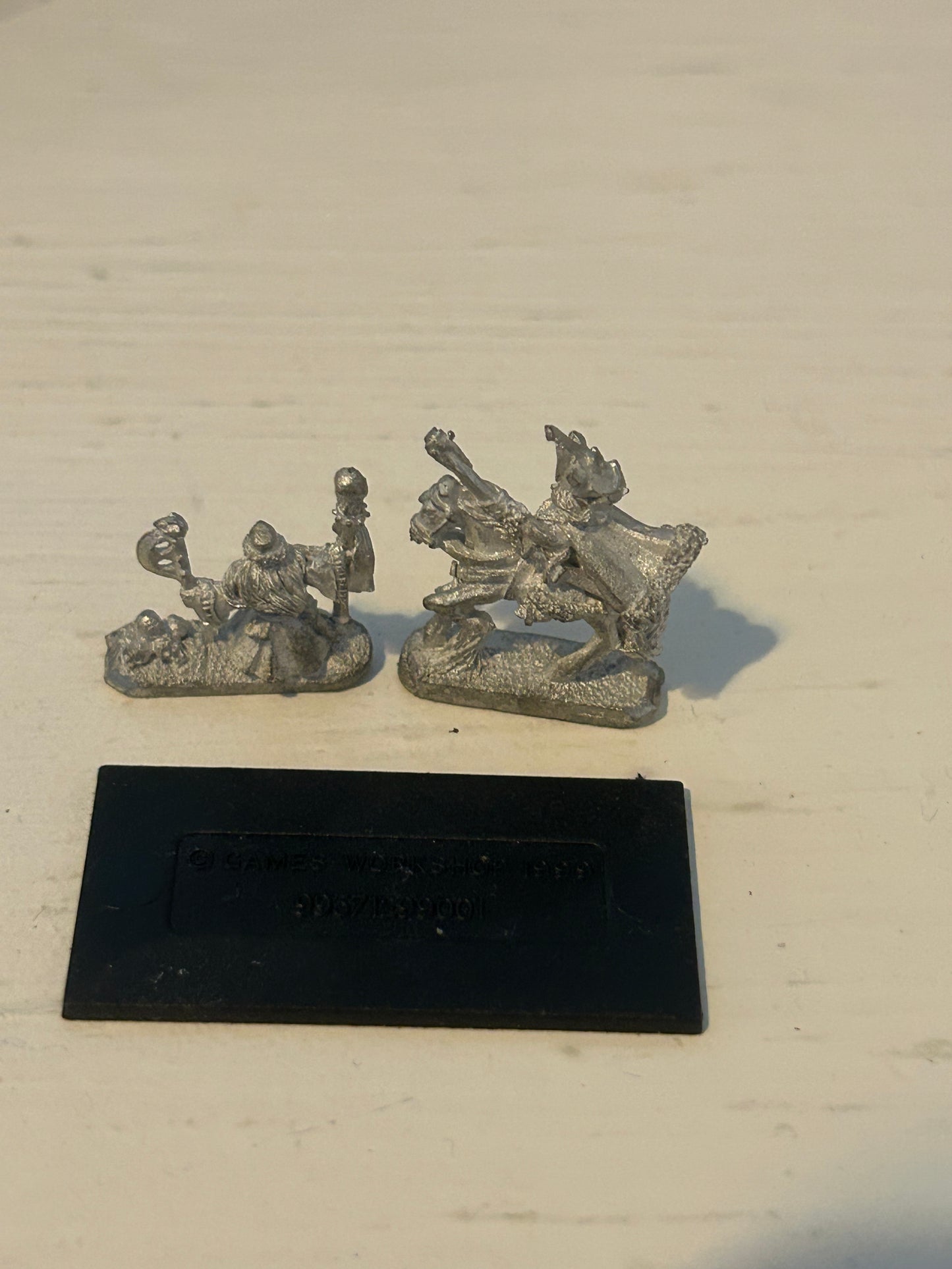 Warmaster 10mm - Kislev - Kislev mage on foot and on horse - Metal OOP