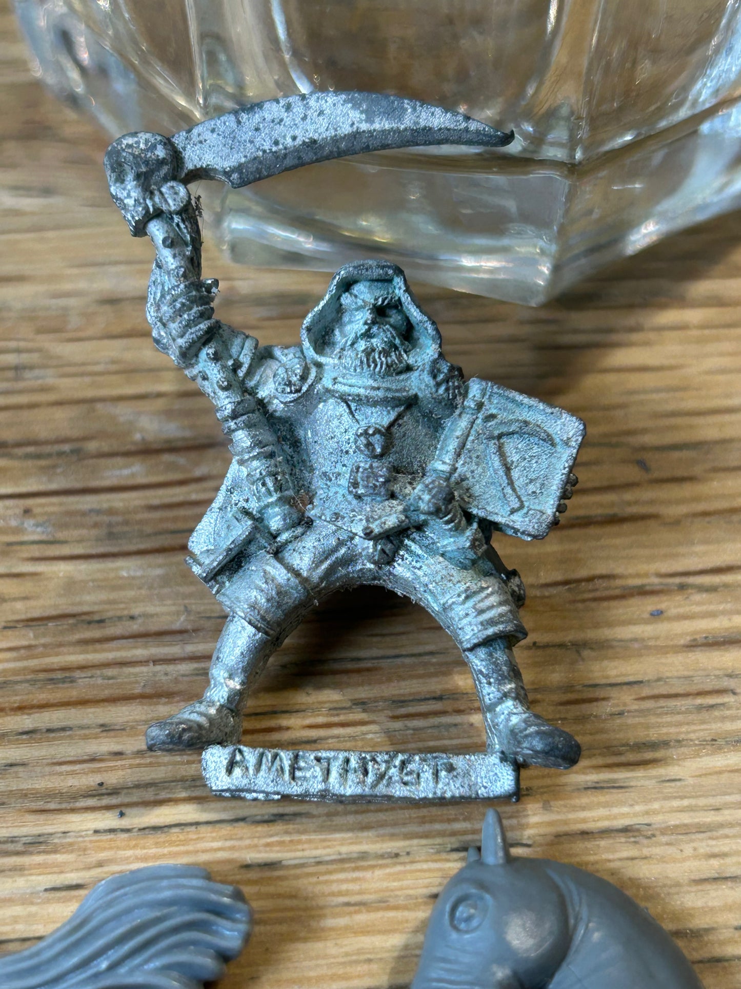 Empire of Man - Empire Mounted Amethyst Wizard