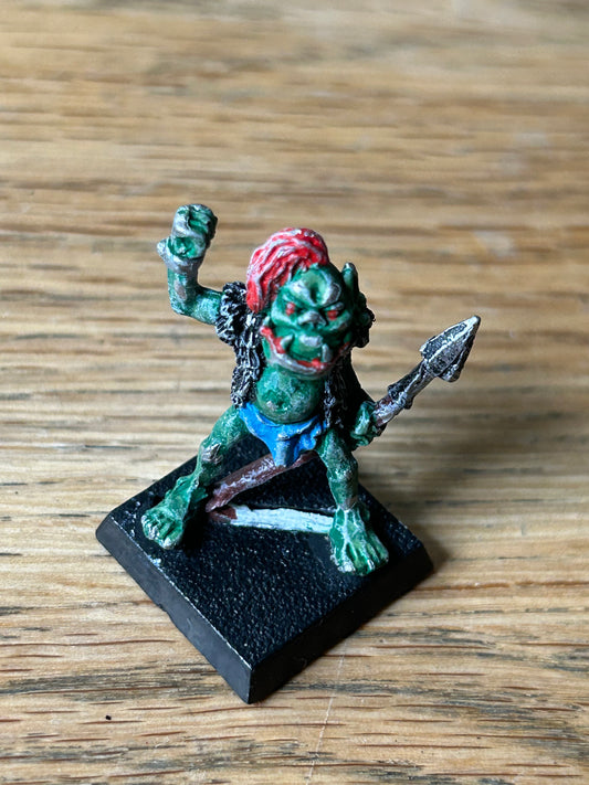 Citadel Warhammer Reg Renown RR14 Notlob Orc Artillery Crew Member