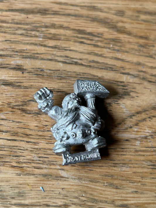 Warhammer Dwarf Flame Cannon Crew Master Gunner Metal Dwarves  1993 OOP