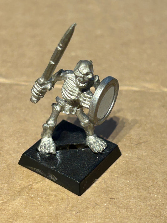 MM50/2 D Skeleton w. Sword & Shield marauder miniatures undead vampire counts