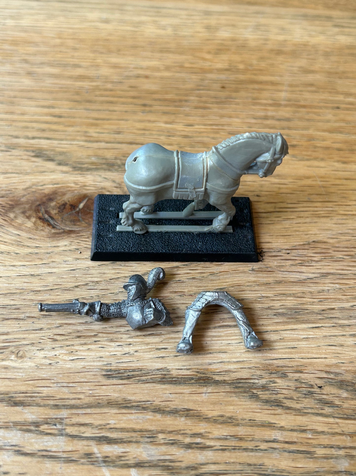 Pistolier Outrider The Empire Citadel Warhammer Fantasy Old World Metal Rider and horse