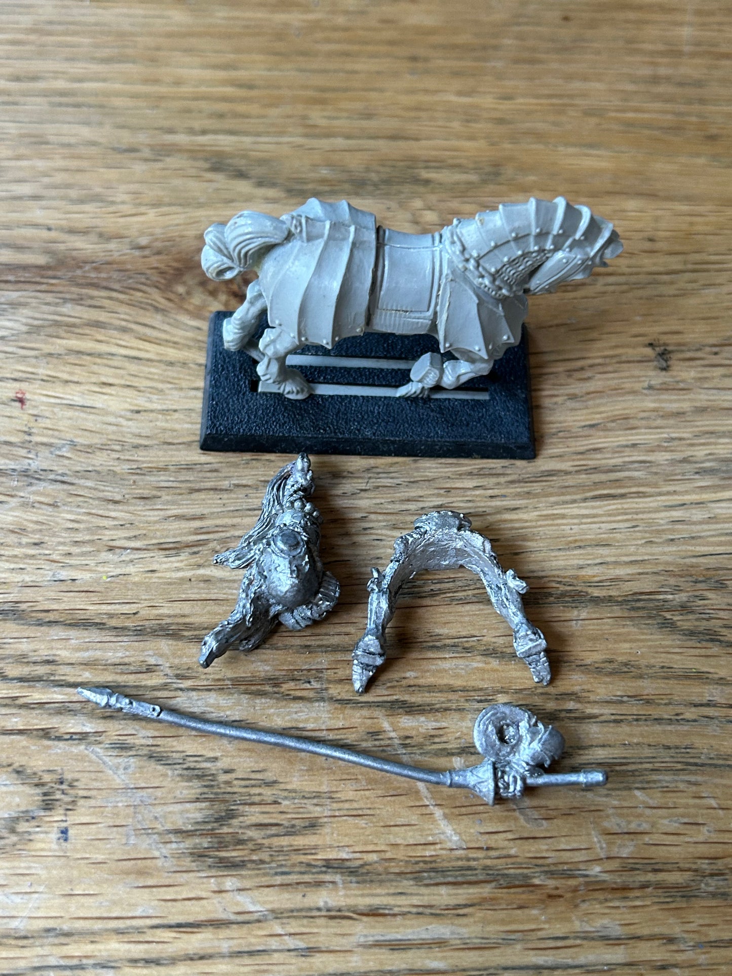 Warhammer fantasy 80’s empire  knights panther mounted (horse is the later early 90’s one and not the original 80’s big horse he came with) 8002 knights of the empire