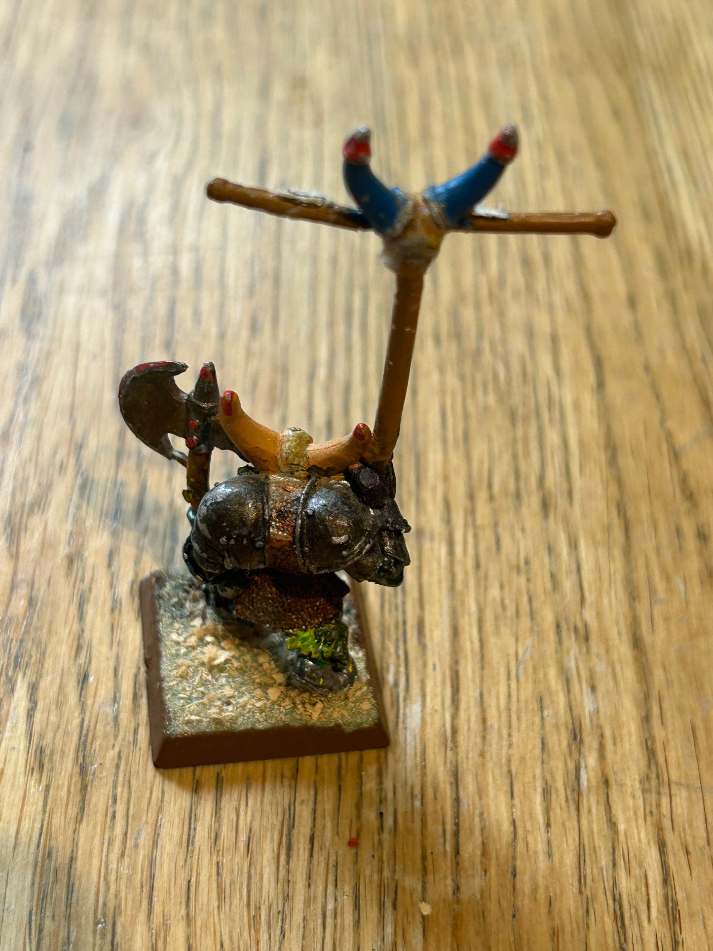 BLACK ORC STANDARD BEARER Metal Orcs Army Painted Warhammer 1990s 
 chaos dwarfs