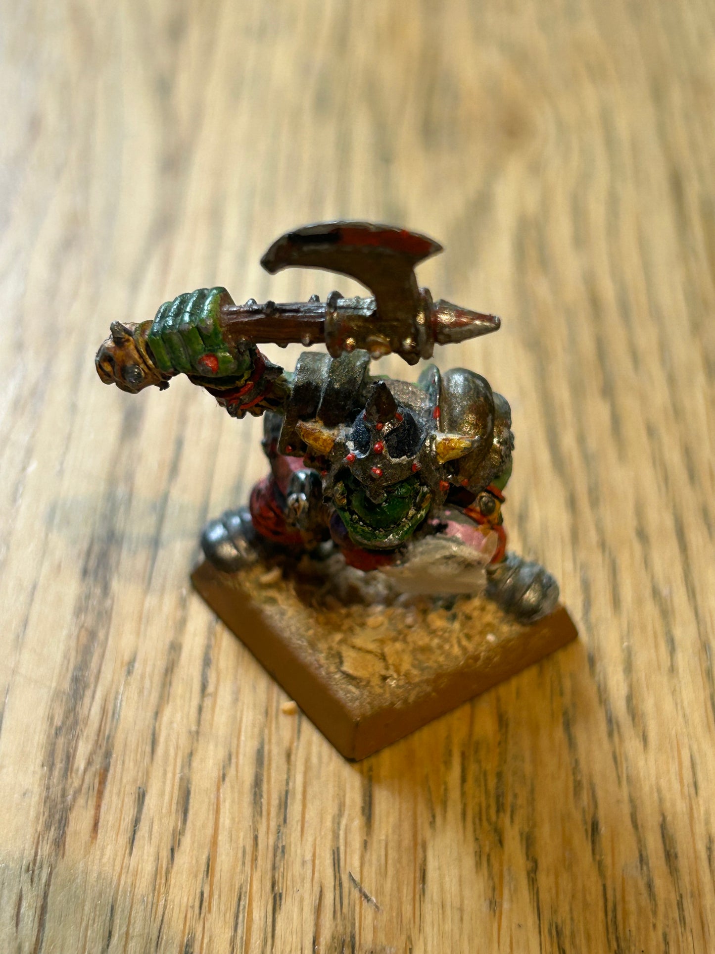 Warhammer fantasy orc champion